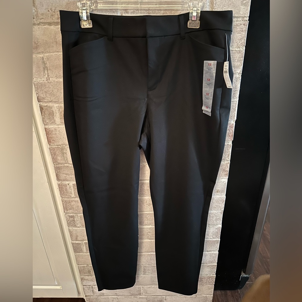 Old Navy High-Rise Pixie Pants Size 12 - NEW with tags